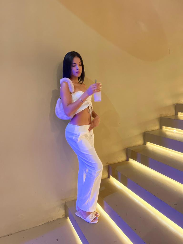 617783822: Chica busca chico en Barcelona