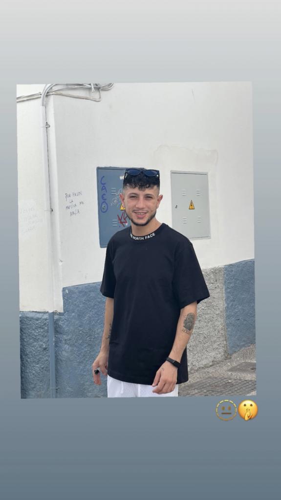 610325639: Chico busca chica en Málaga