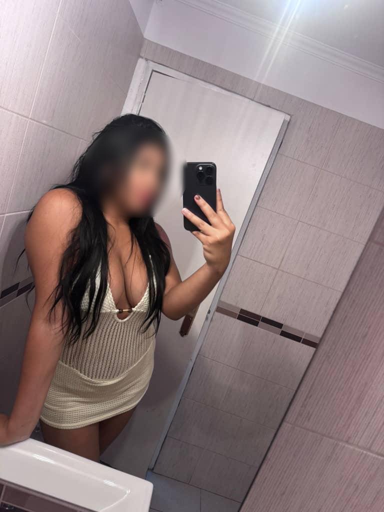 632863560: Chica busca chico en Madrid