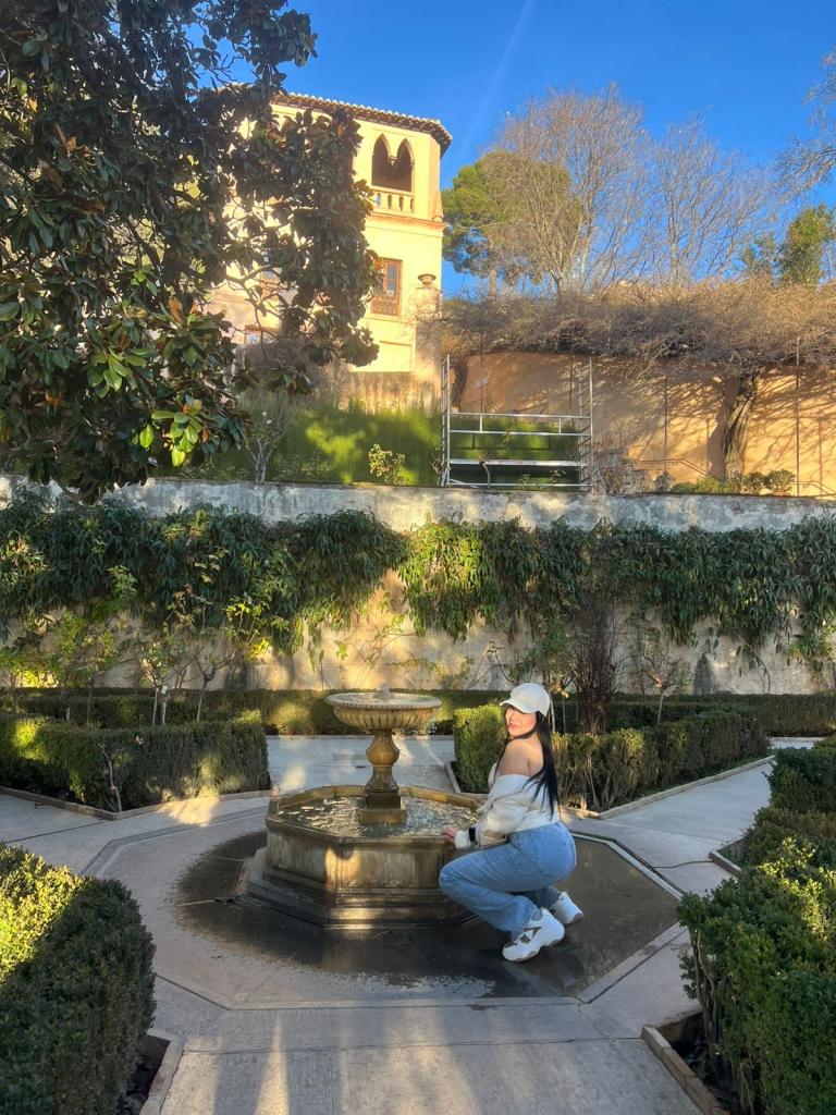 625212250: Chica busca chico en Málaga