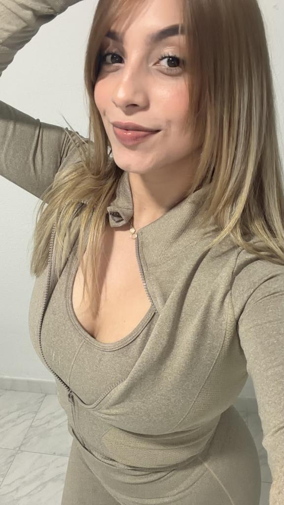 Chica busca chico en Alicante: Chica busca chico