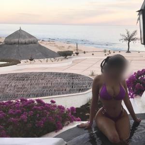 614292184: Chica busca chico en Barcelona