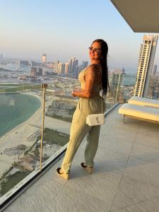 613964258: Chica busca chico en Cantabria