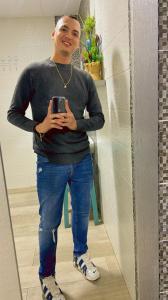 641917312: Chico busca chica en Zaragoza