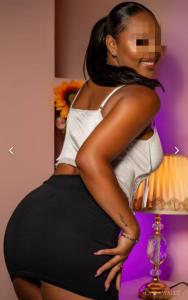 631706611: Chica busca chico en Tarragona