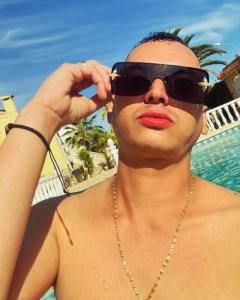 641917312: Chico busca chica en Zaragoza