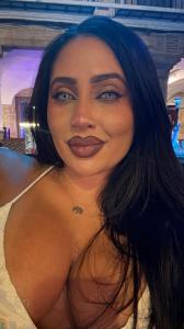 604885306: Chica busca chico en La Coruña