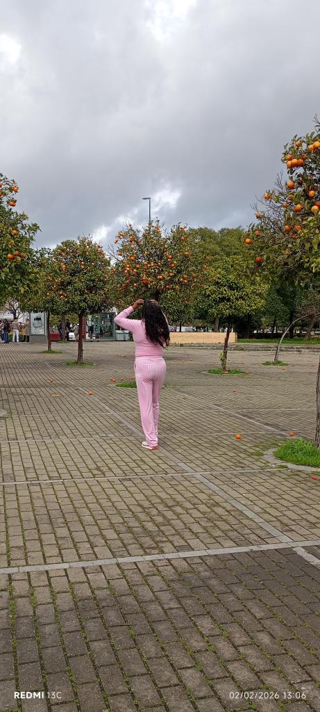 641010831: Chica busca chico en Valencia