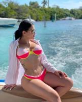 613576847: Chica busca chico en Orense