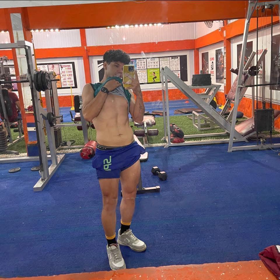 637104417: Chico busca chica en Murcia