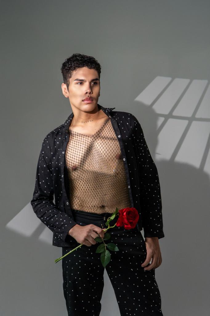 662902820: Chico busca chica en Ibiza