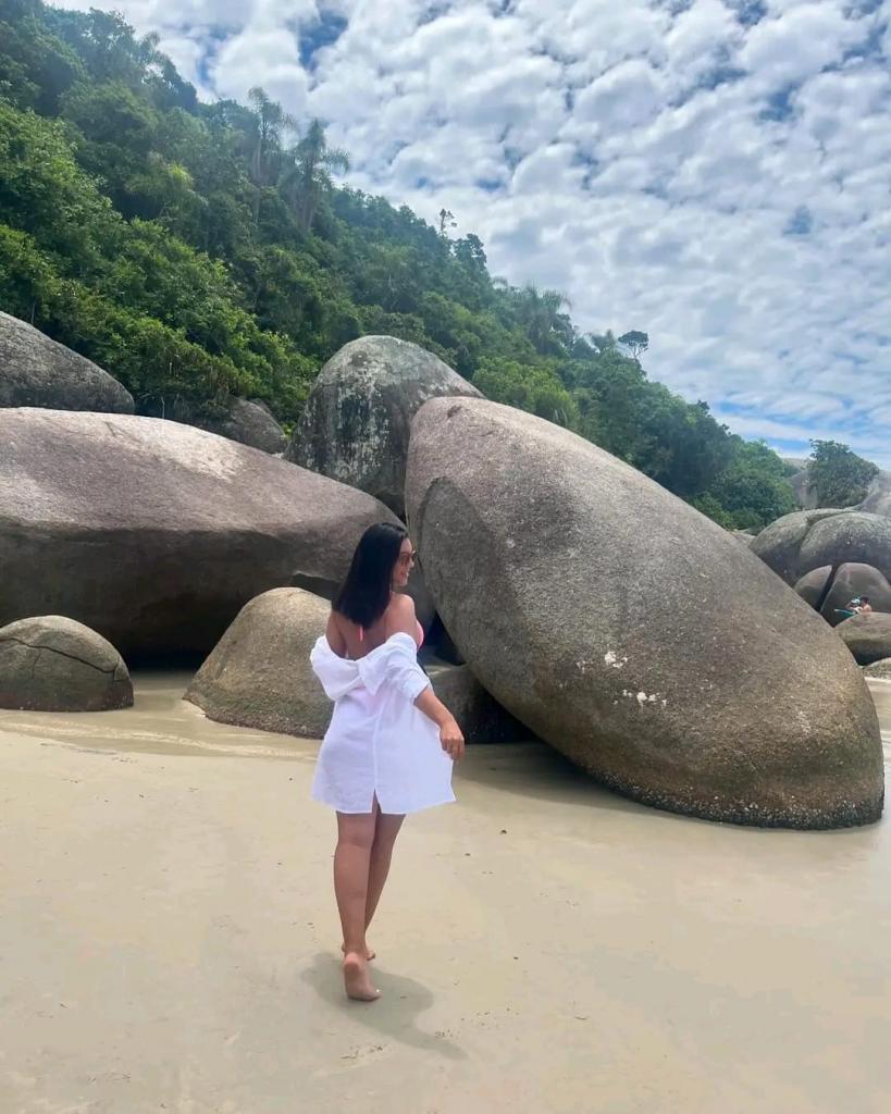 613911979: Chica busca chico en La Coruña