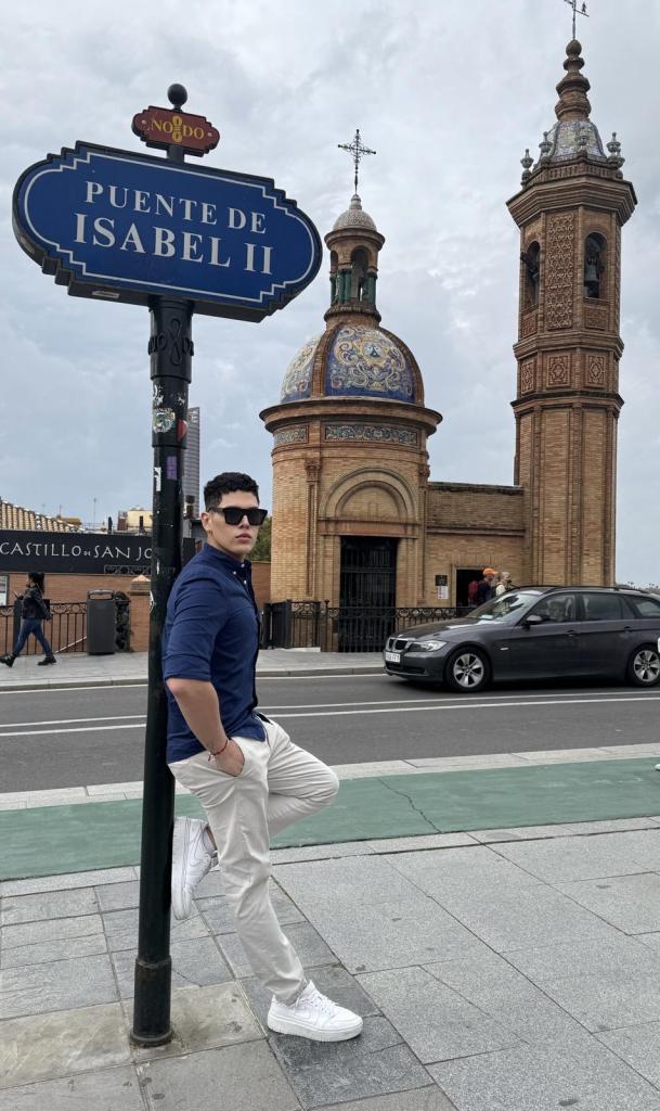 Chico busca chica en Ibiza: 