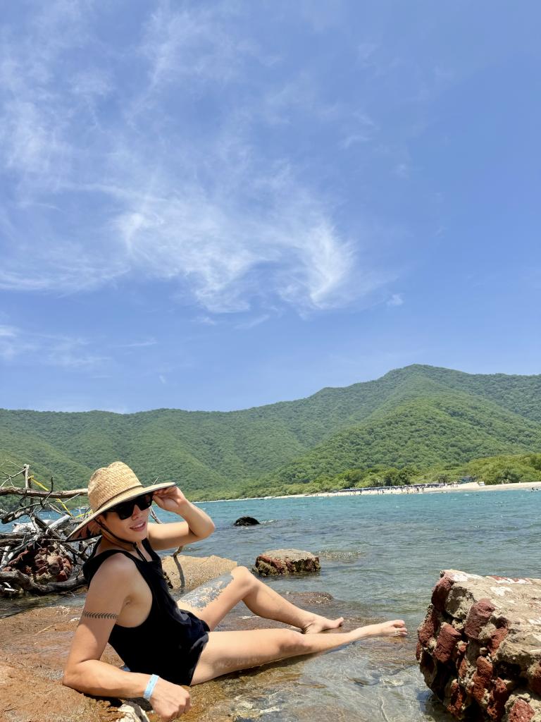 662902820: Chico busca chica en Ibiza