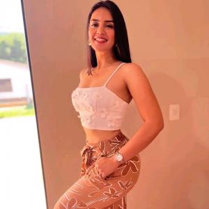 613911979: Chica busca chico en La Coruña