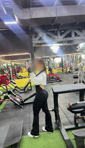 742094399: Chica busca chico en Lugo