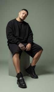 685795022: Chico busca chica en Madrid