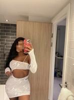 641347039: Chica busca chico en La Coruña