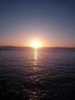 611166113: Chica busca chico en La Coruña