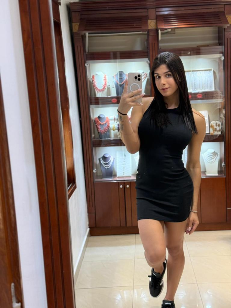 647089211: Travesti en Álava