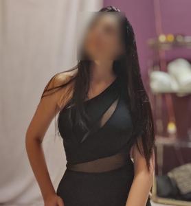 635150944: Chica busca chico en Sevilla