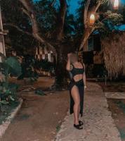 664489954: Chica busca chico en Cádiz