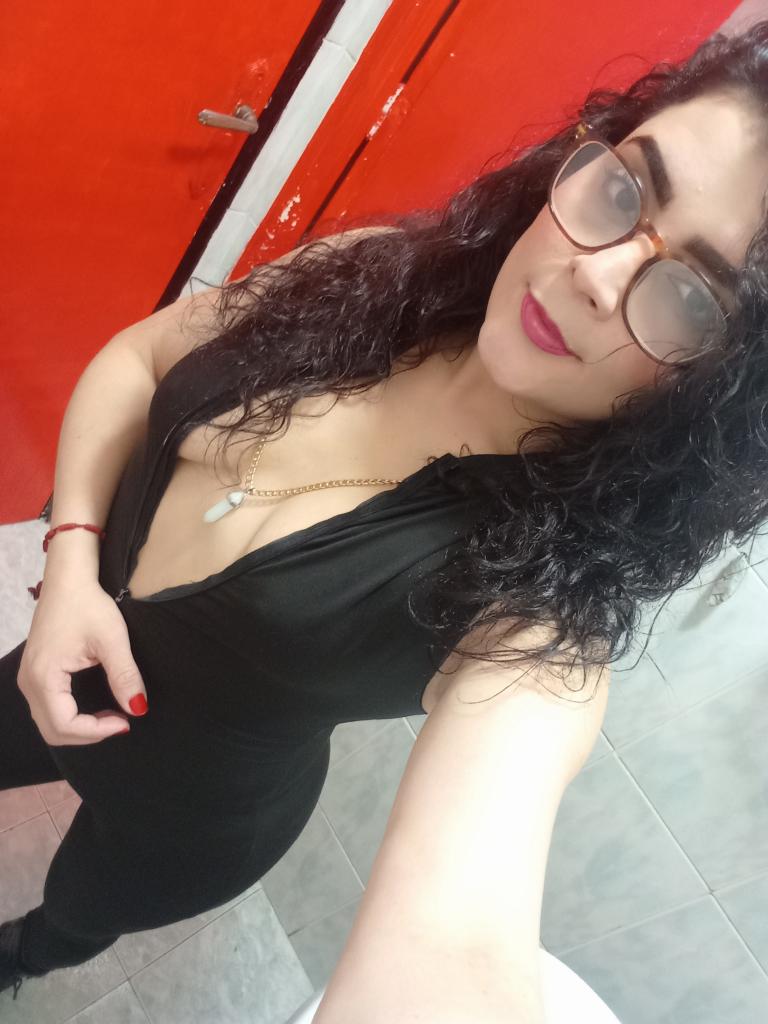 603989768: Chica busca chico en Madrid