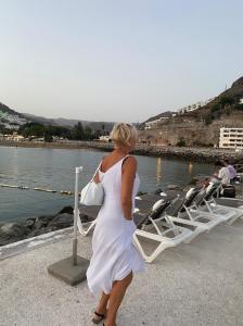 669027251: Chica busca chico en Las Palmas