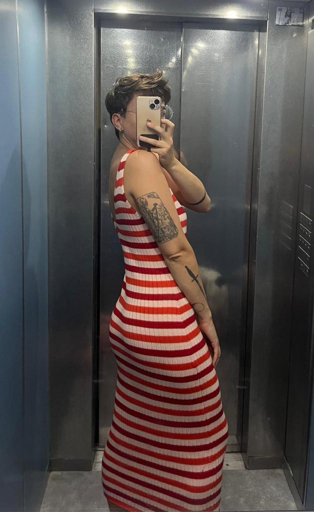 711229142: Chica busca chico en Gerona