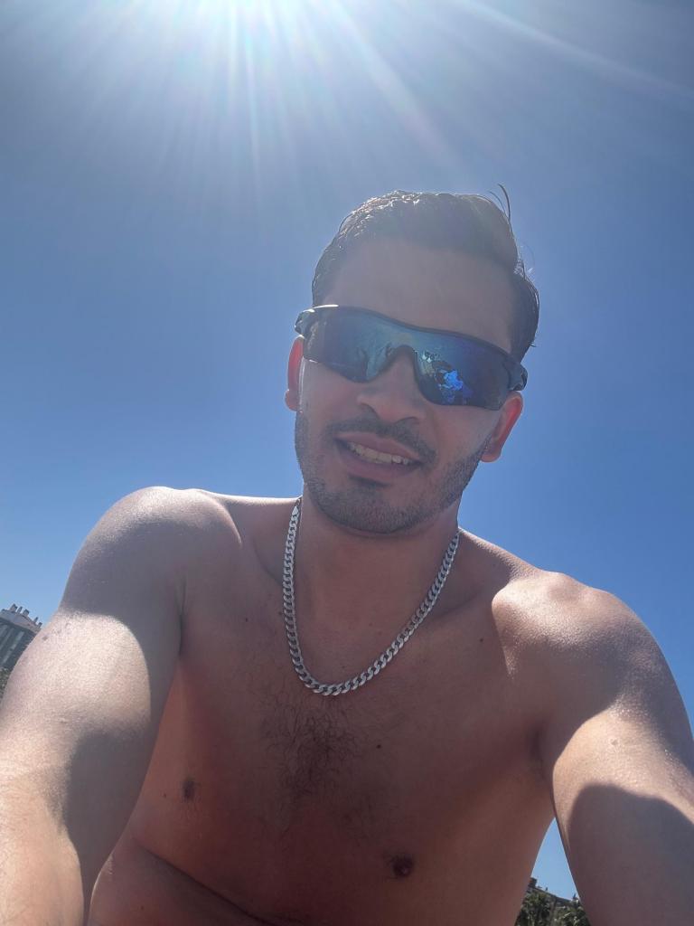 Chico busca chica en Málaga: 