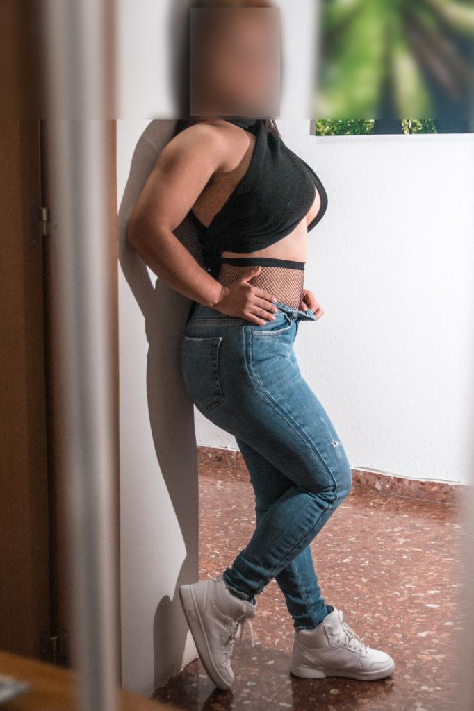 691586960: Chica busca chico en Valencia