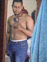 614249986: Chico busca chica en Lugo