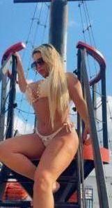 653913486: Chica busca chico en Sevilla