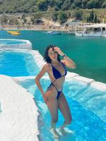 610852421: Chica busca chico en Ibiza