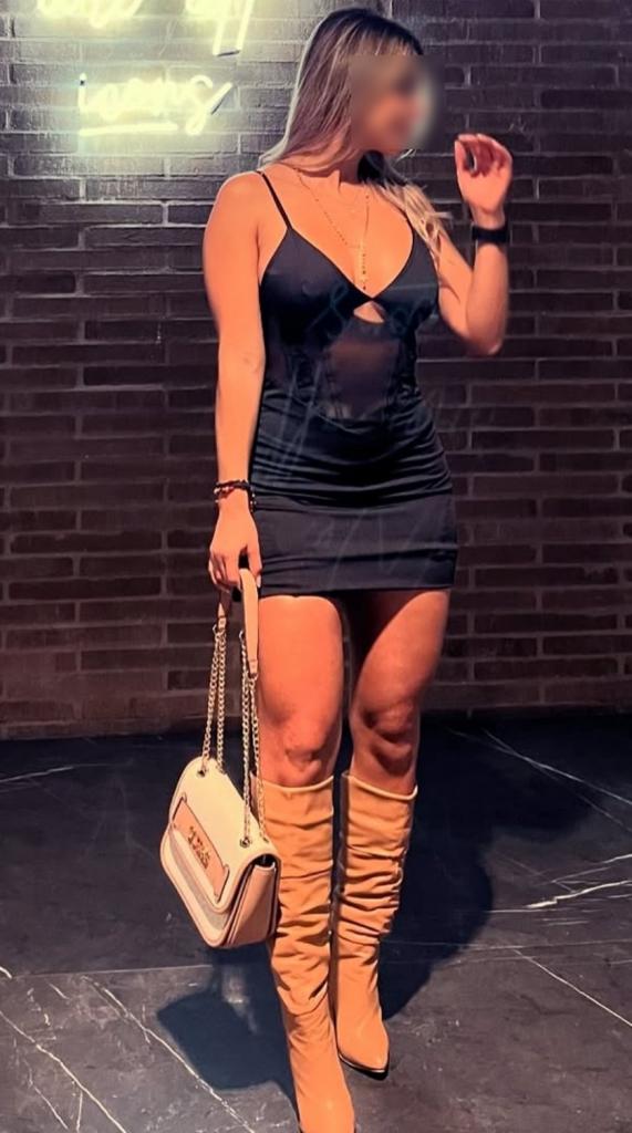 722535580: Chica busca chico en La Coruña