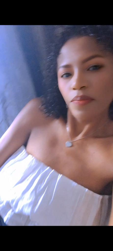 637105201: Chica busca chico en Alicante