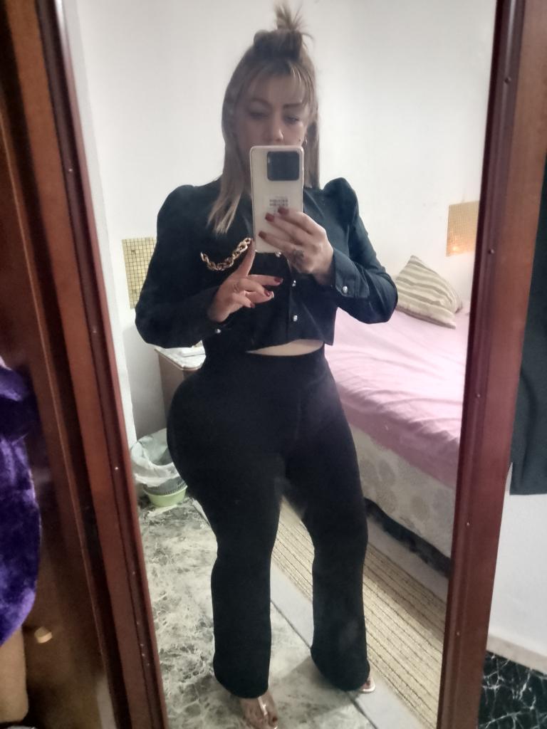 Chica busca chico en Huelva: 