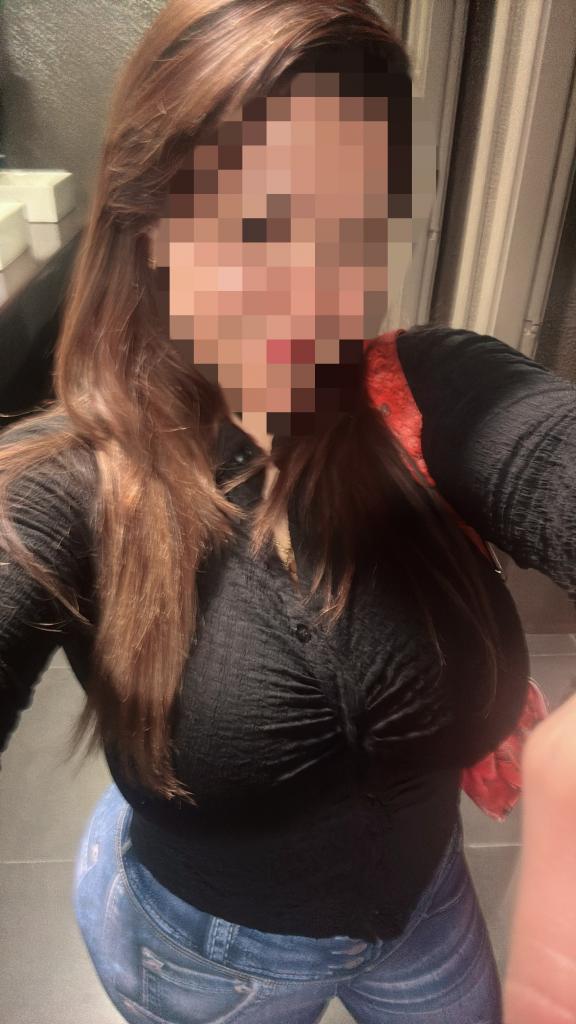 632813835: Chica busca chico en Gerona