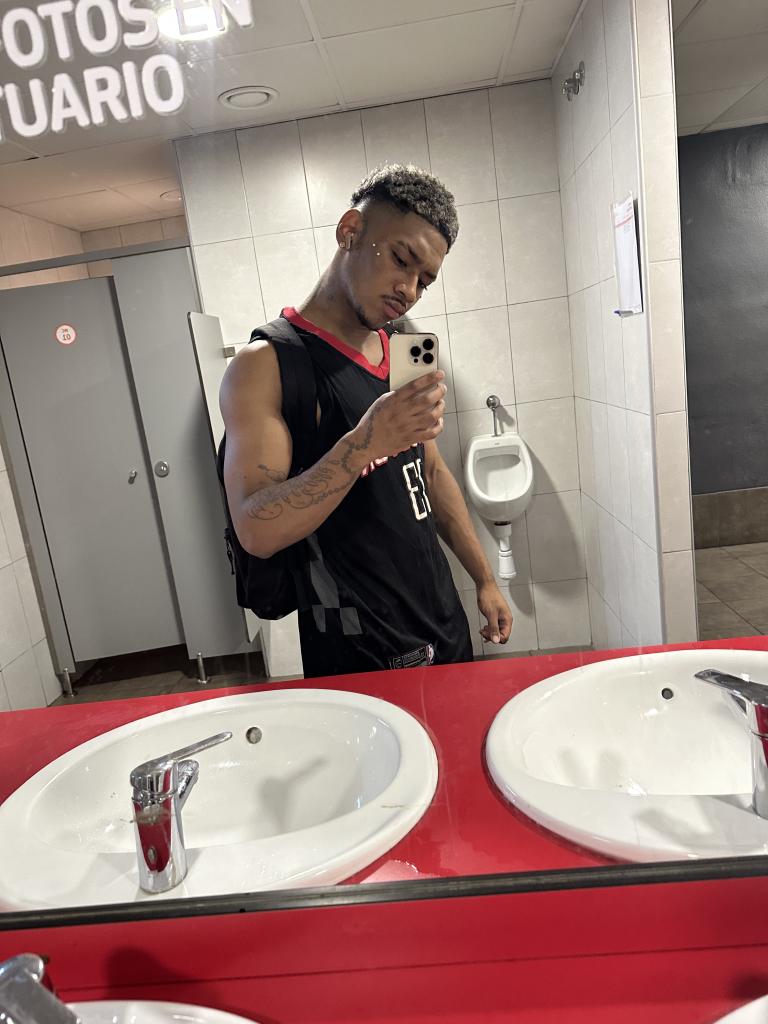 Chico busca chica en Madrid: 