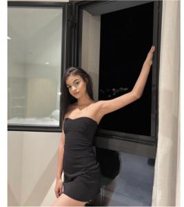 666784782: Chica busca chico en Barcelona