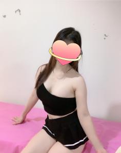 613468041: Chica busca chico en Madrid