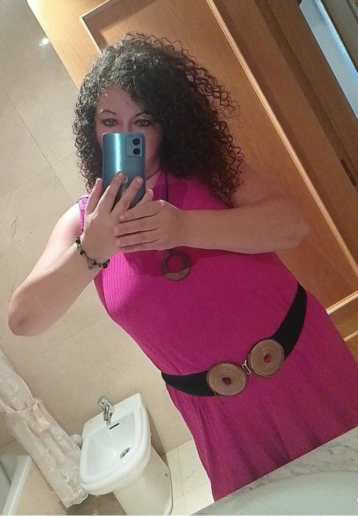 641934570: Chica busca chico en León