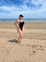 642571043: Chica busca chico en Murcia