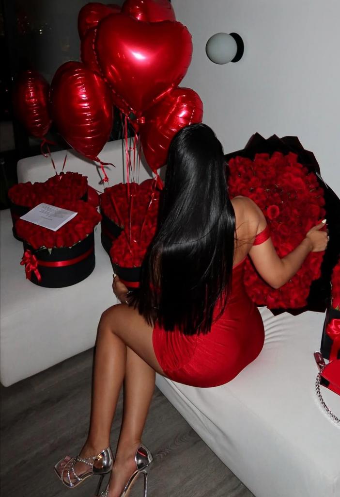 603823406: Chica busca chico en Gerona