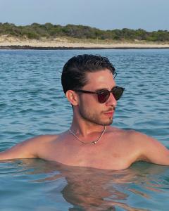 604834368: Chico busca chica en Madrid