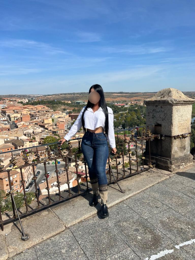 623557797: Chica busca chico en Alicante