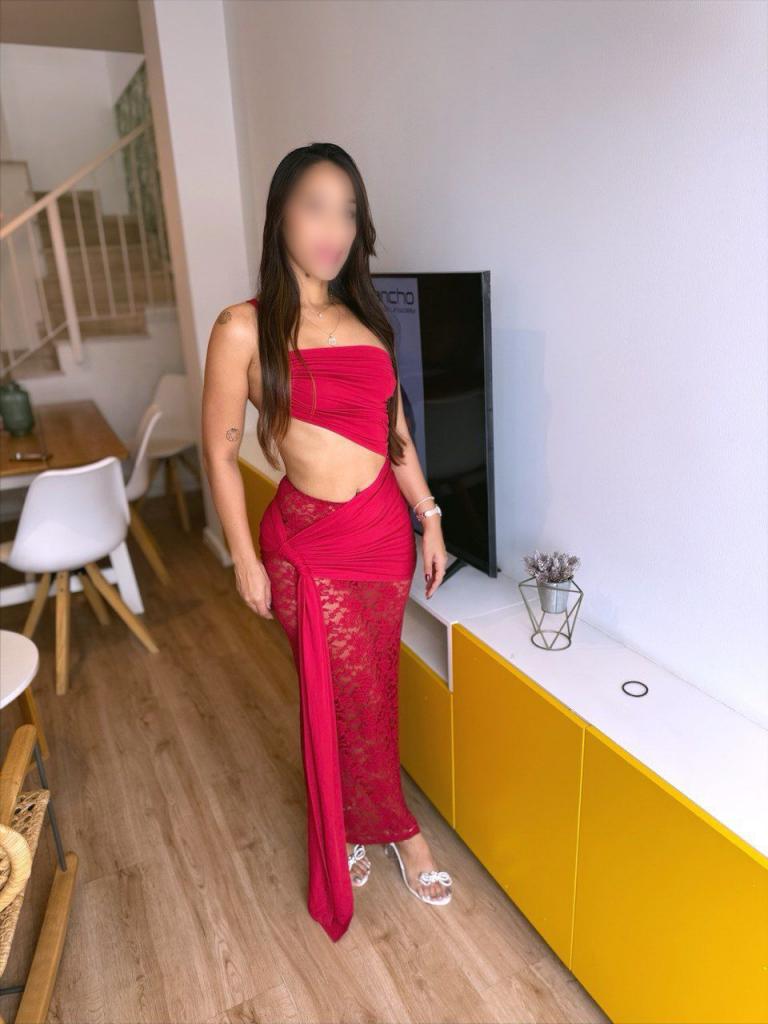 666451358: Chica busca chico en Ibiza