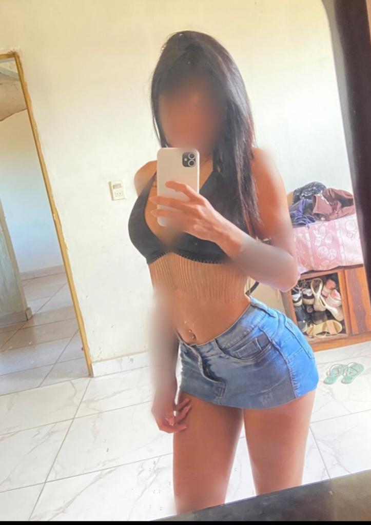 613815637: Chica busca chico en Murcia