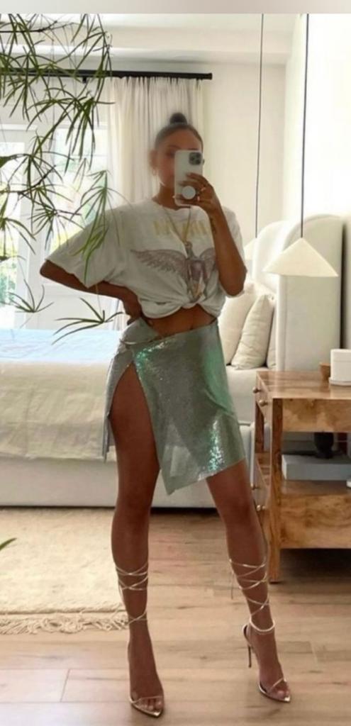 643385779: Chica busca chico en Tarragona