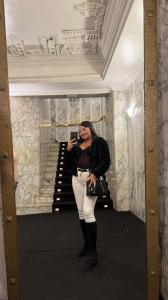 666365091: Chica busca chico en Pontevedra